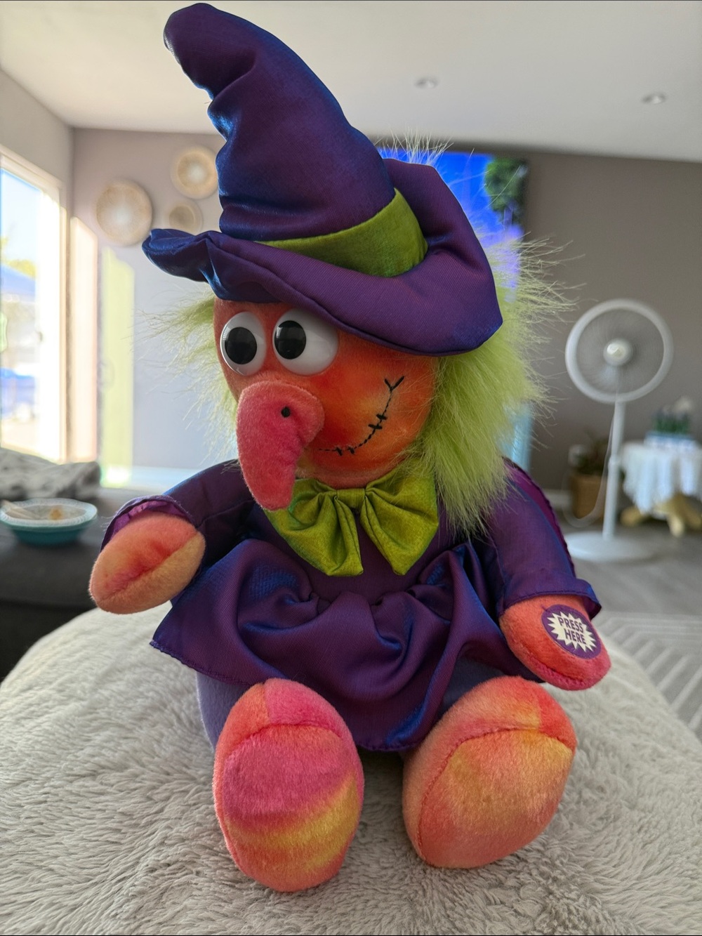 Vtg Halloween Head Twirling Singing Spooky Witch Plush “Who Put The Bomp”